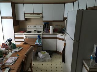 713 Forest St APT 1, Kalamazoo, MI