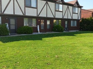 7448 Whitcomb St #A-D, Merrillville, IN 46410