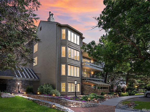 5th image of 4605 S Yosemite Street #301