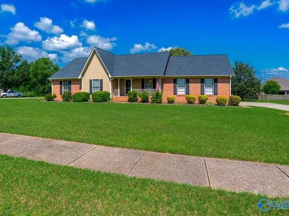 129 Granger Ln, Huntsville, AL 35811