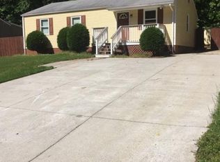 9540 Heather Rdg, North Chesterfield, VA 23237