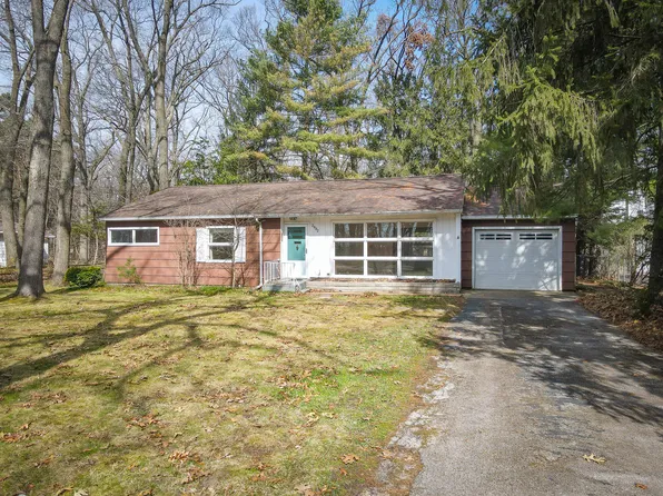 2902 Riverview Ave, Muskegon, MI 49445