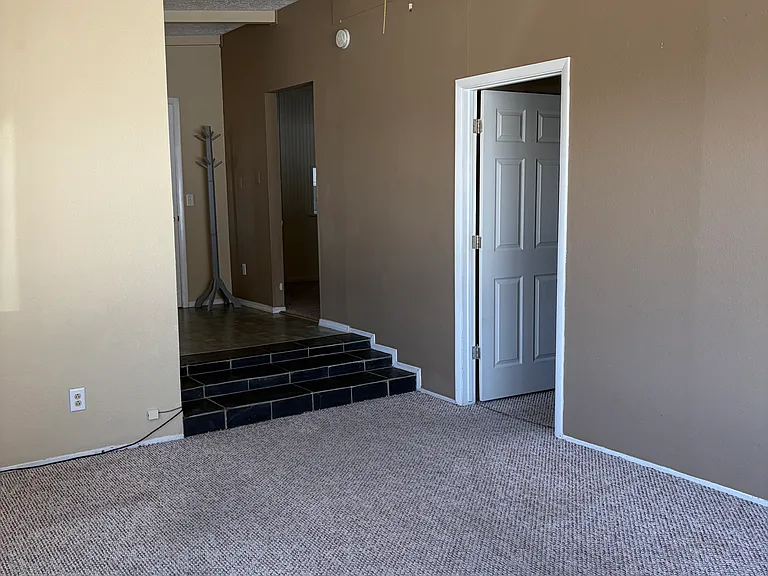 1485 Crest Way #1 — Photo 6