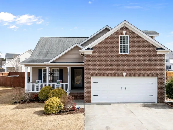 2040 Applewood Dr, Creedmoor, NC 27522