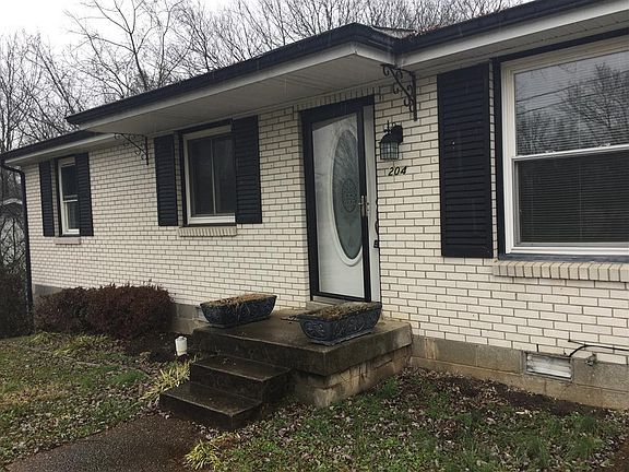 2nd image of 204 Cedar Dr