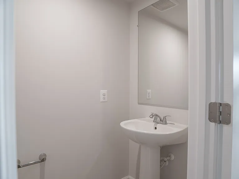 37 Apollo Rd — Photo 5