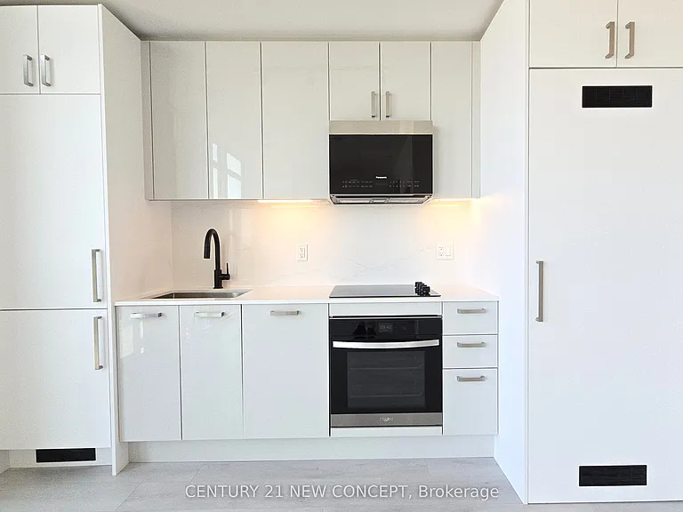 280 Dundas St W #714 — Photo 11