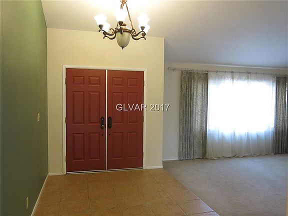 3rd image of 1553 Sandra Dr