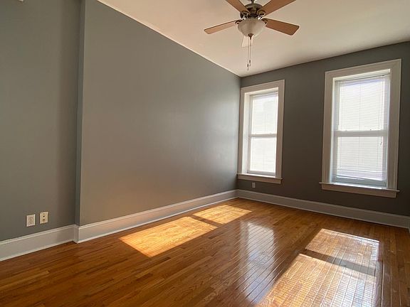 5th image of 1104 S Boyle Ave