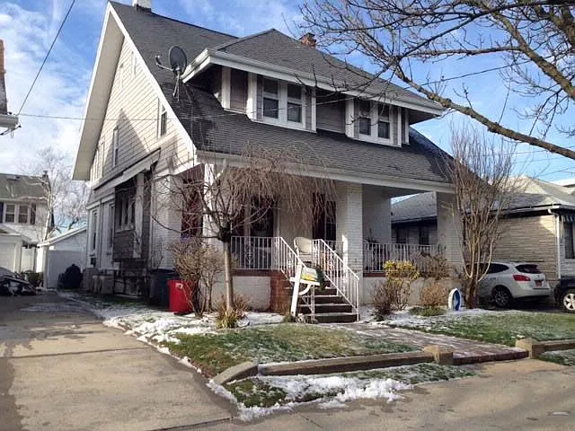 339 Beach 145th St photo 1