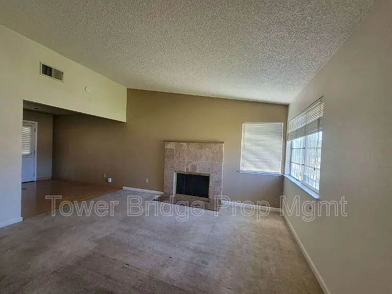 4068 Fawn Cir — Photo 6