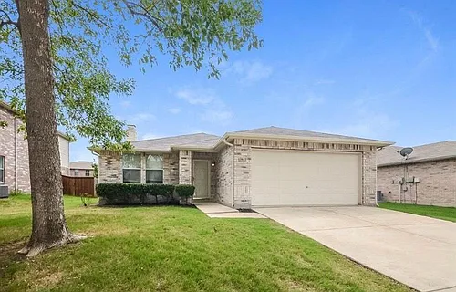 1612 Fieldstone Dr Photo 1