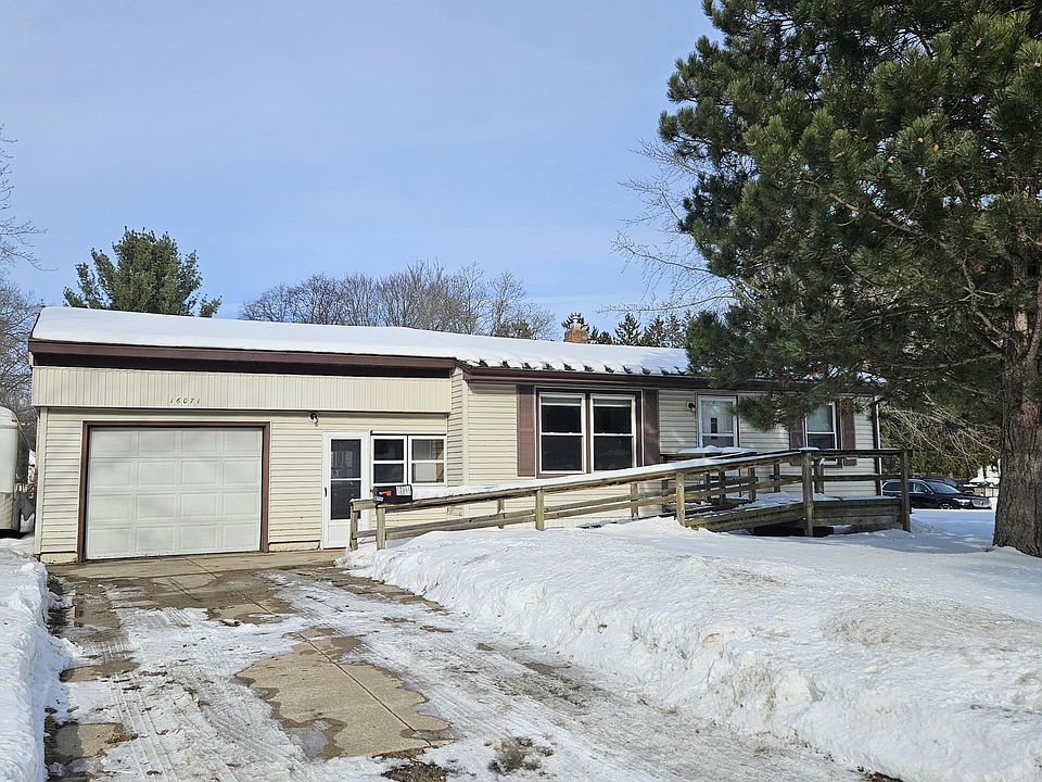 1st image of 16071 Robbins Rd