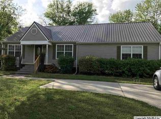 863 Guntersville Rd, Arab, AL 35016