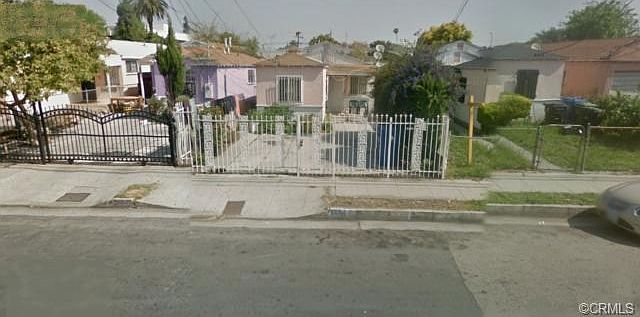 1st image of 1253 E 109th St