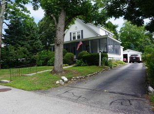 6 1st St, Hudson, NH 03051