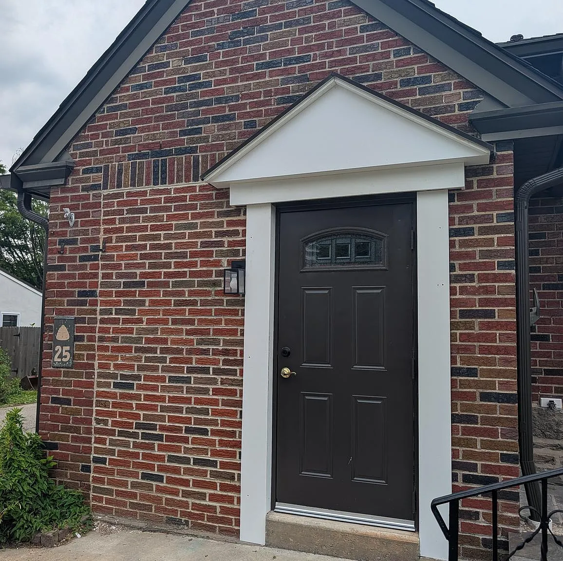 2 bed, 900 sqft, $1,950 — Photo 2