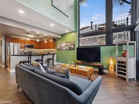 4th image of 5536 N Glenwood Ave APT 1R