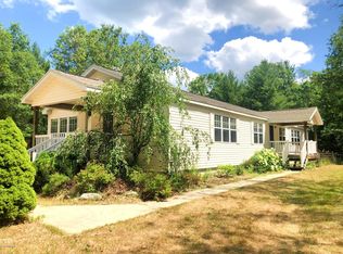 21959 Cutler Rd, Howard City, MI 49329