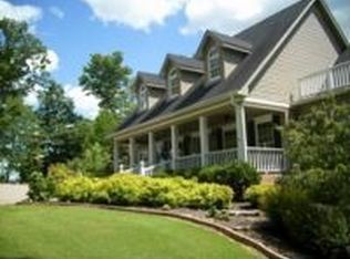 1332 Camp Ravine Rd, Burns, TN 37029