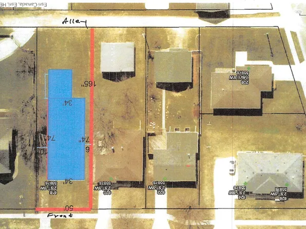 618 2nd St SW, Stewartville, MN 55976