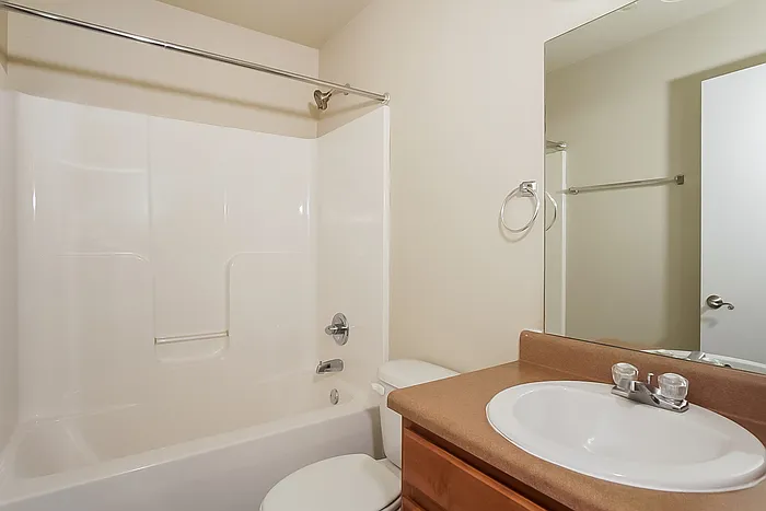 203 Whitestone Dr NE — Photo 9