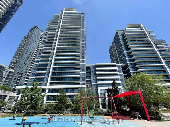 7165 Yonge St, Markham, ON