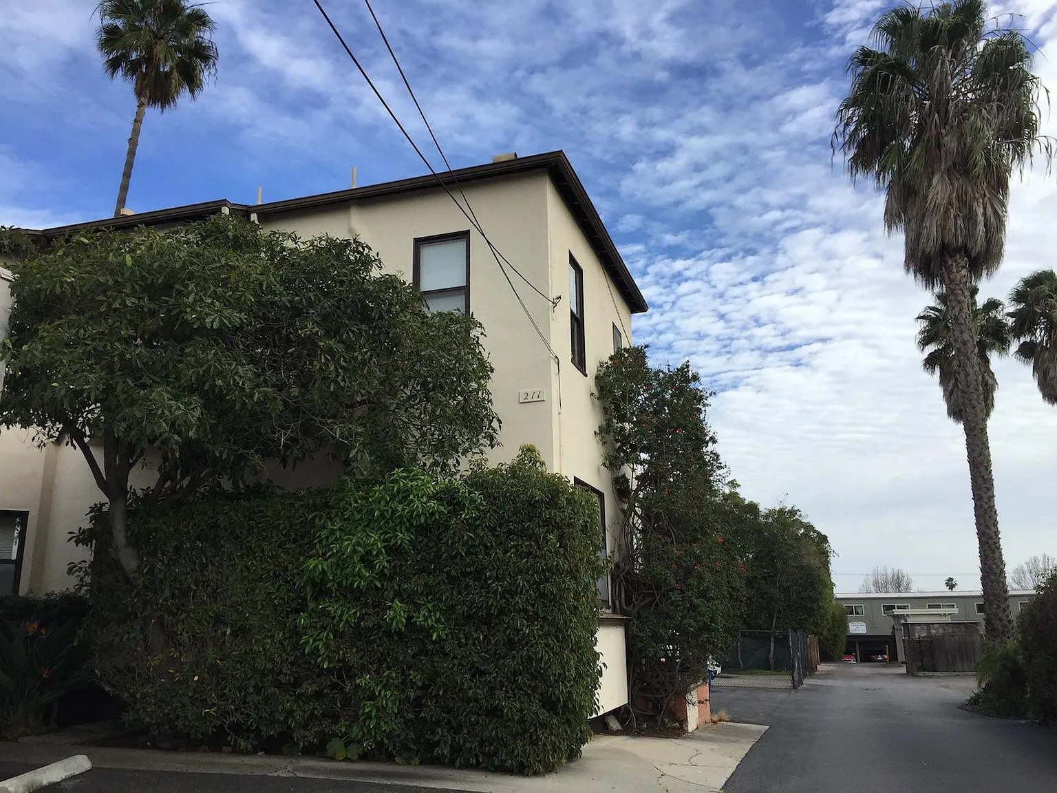 Studio, 325 sqft, $2,450 — Photo 2