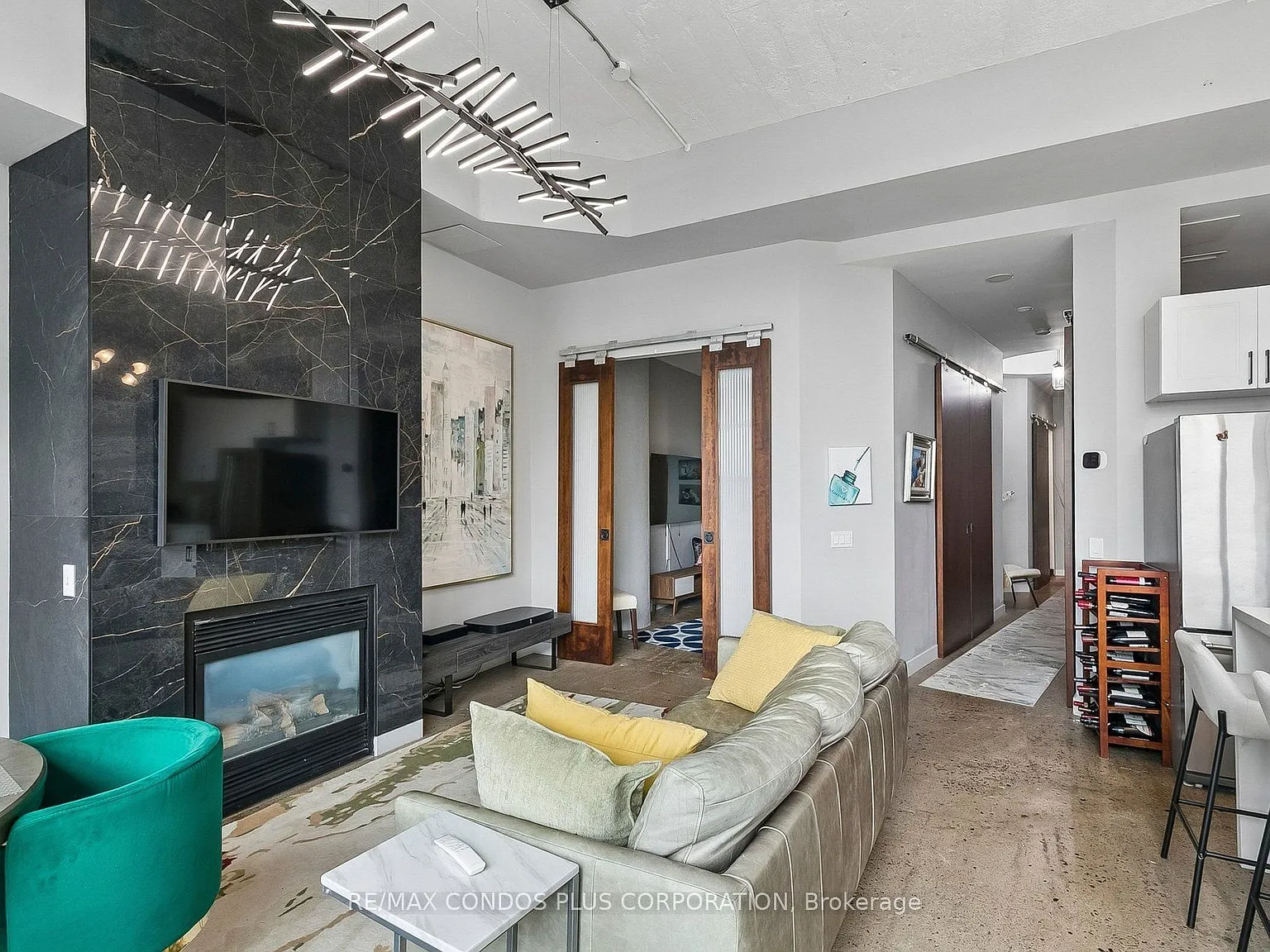 2 bed, $4,000 — Photo 3