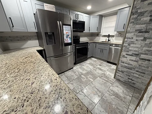3150 W Rolling Hills Cir #301 Photo 1 3150 W Rolling Hills Cir #301 Photo 1