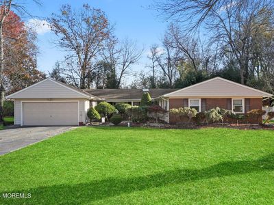 25 Chamber Lane, Manalapan, NJ, 07726