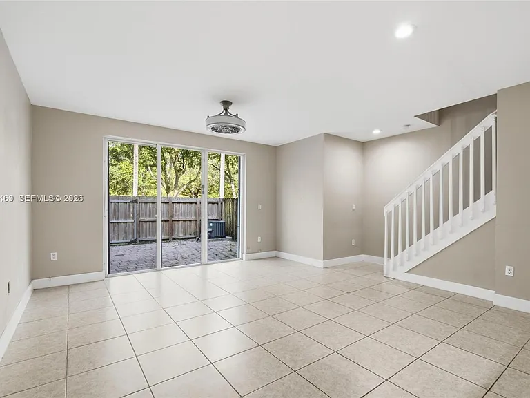 2247 NE 42nd Ave — Photo 8