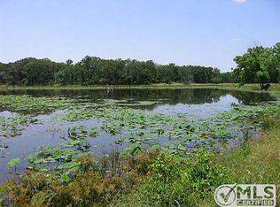 1099 Crystal Lake Dr, Wills Point, TX 75169