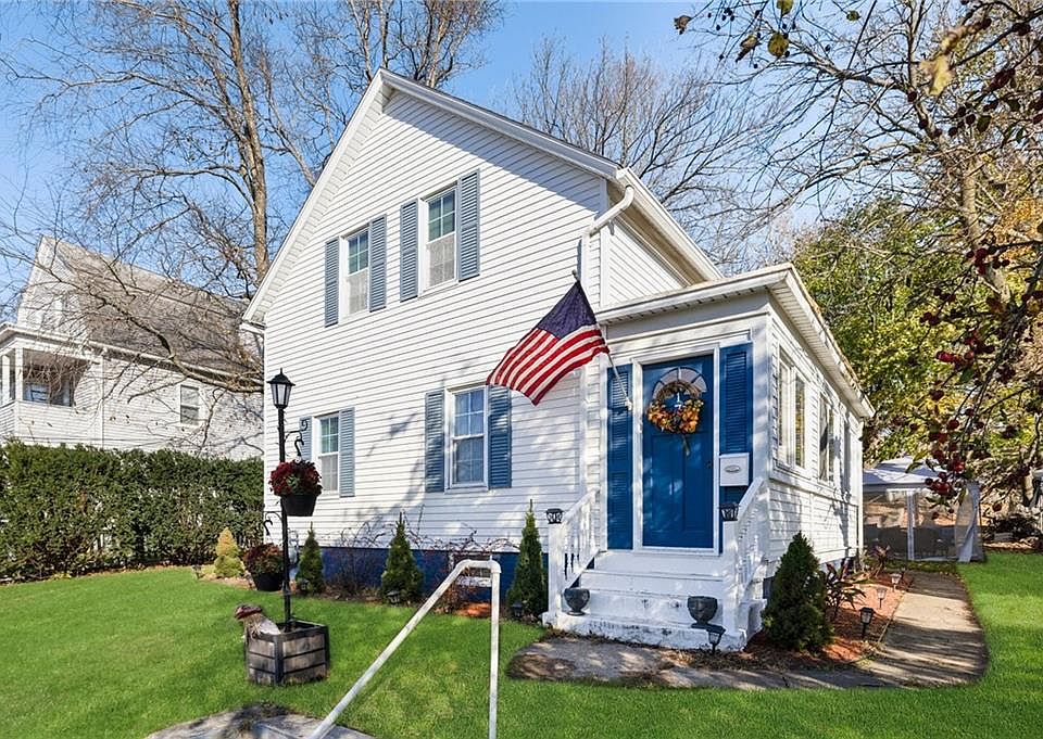 177 Roger Williams Ave E, Rumford, RI 02916 Zillow