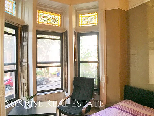 Rented by Sunrise Real Estate | media 4