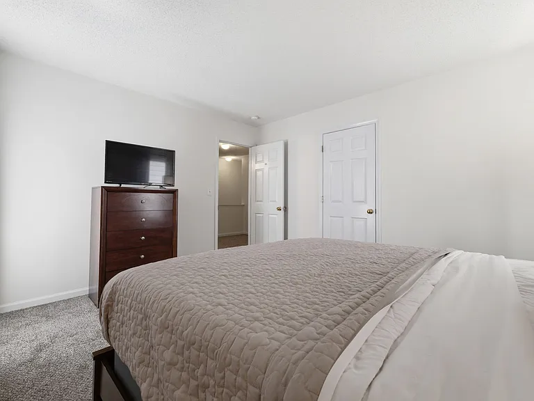 7149 Cobden Ln — Photo 18