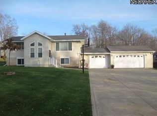 2669 Waldern Ave, Barberton, OH 44203