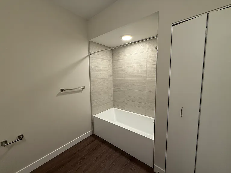 2645 Burton Rd #101 — Photo 24