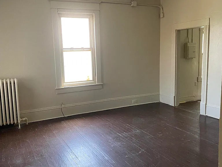 518 Elm Ave SW #B — Photo 5