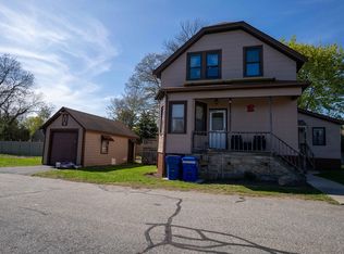 9 Warren St, Dartmouth, MA 02748