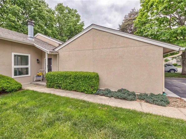 12735 W 108th Pl, Overland Park, KS 66210