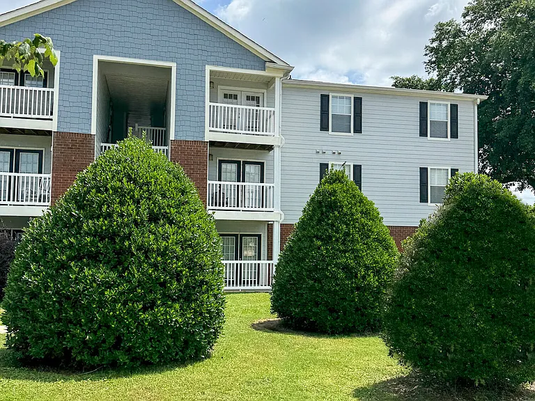 The Grove Apartments — Photo 32