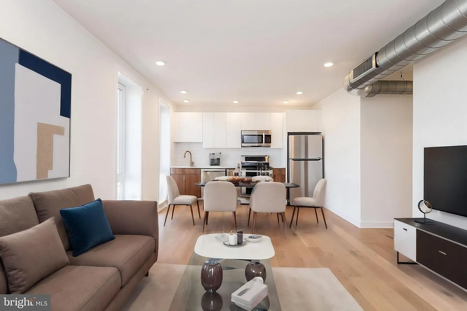 1 bed, 600 sqft, $1,750 — Photo 1