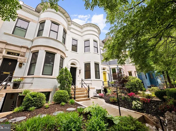 324 5th St SE, Washington, DC 20003