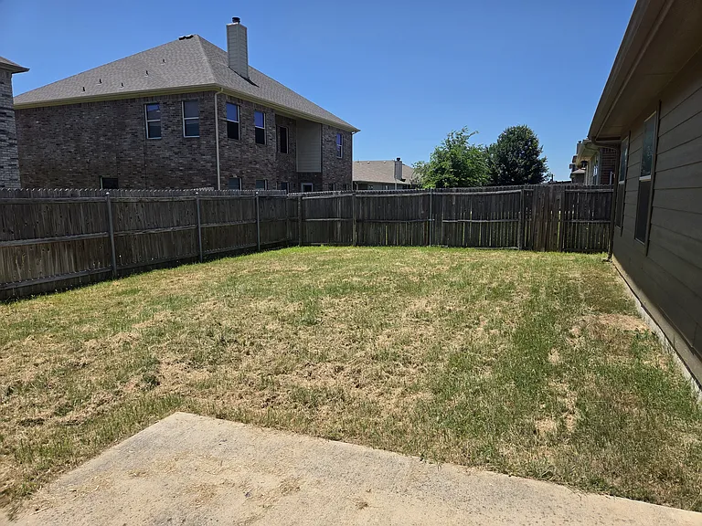 12205 Big Rock Dr — Photo 23