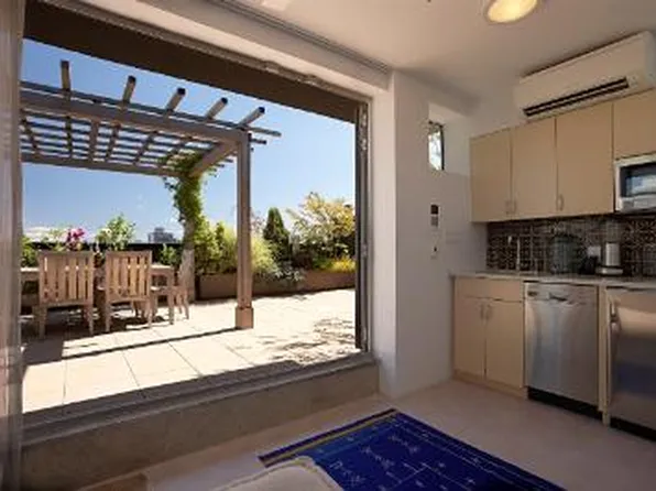 48 Bond Street image 1 of 10