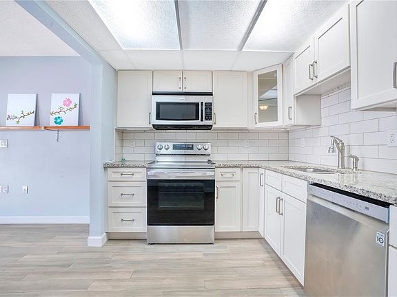 3rd image of 5656 Royal Pine Blvd #27