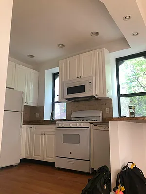 Rented by CitySites Real Estate Group | media 3