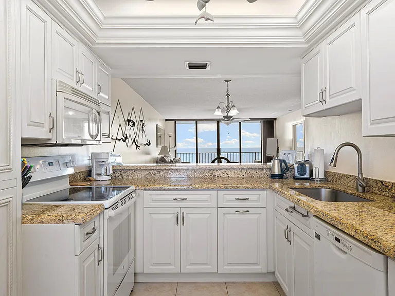 5061 N Highway A1A #705 — Photo 8