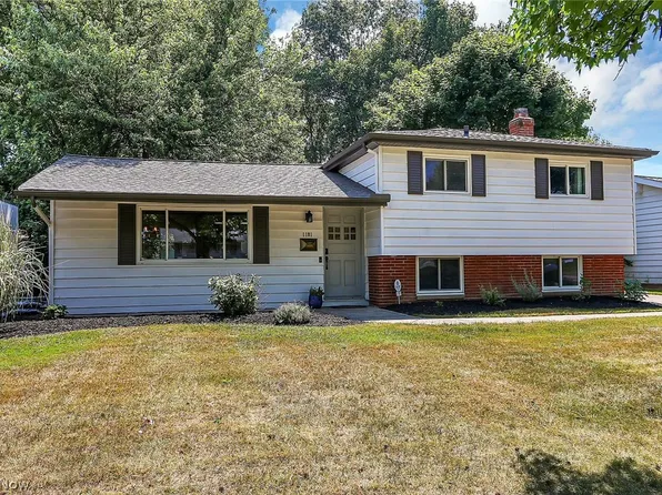 1181 Golden Gate Blvd, Mayfield Heights, OH 44124